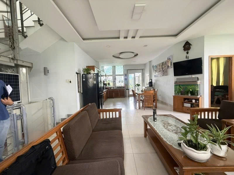 Bán nhà Mặt tiền Hậu Giang - gần Kinh Dương Vương, 11x20m, 5 Tầng  - 6PN, chỉ 36,9 Tỷ.