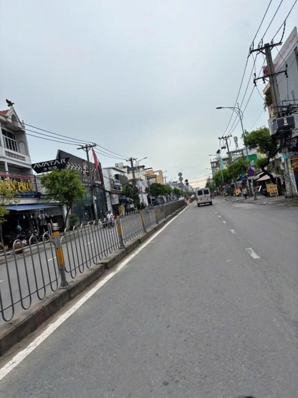 Bán Nhà Mặt tiền Lê Văn Quới - gần ngã tư Bốn Xã, 2135m2 ( 15/30x100m), 1 Tầng, 90 Tỷ.