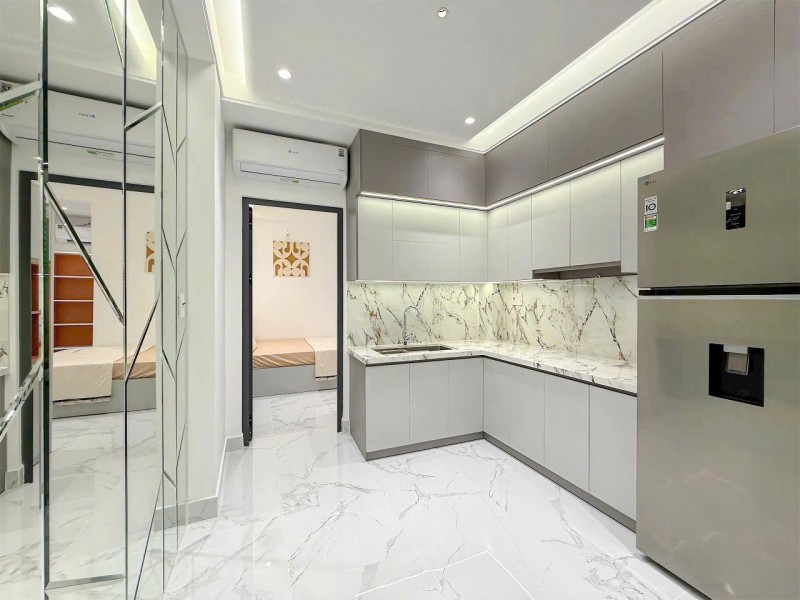 Nhà cạnh Vincom Quận 7, đầy đủ nội thất, 5.7 tỷ, dân kín