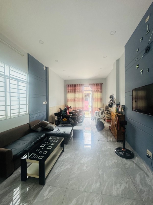 Bán nhà 316m2, 2 tầng,  đường Hàng Tre, Phường Long Thạnh Mỹ, Q.9, Thủ Đức, TP HCM, giá 14.9 tỷ.