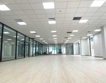 Cho thuê nhà, Nguyễn Thị Định, Hoàng Ngân, Yên Hòa; 332m2* 1T -58 tr