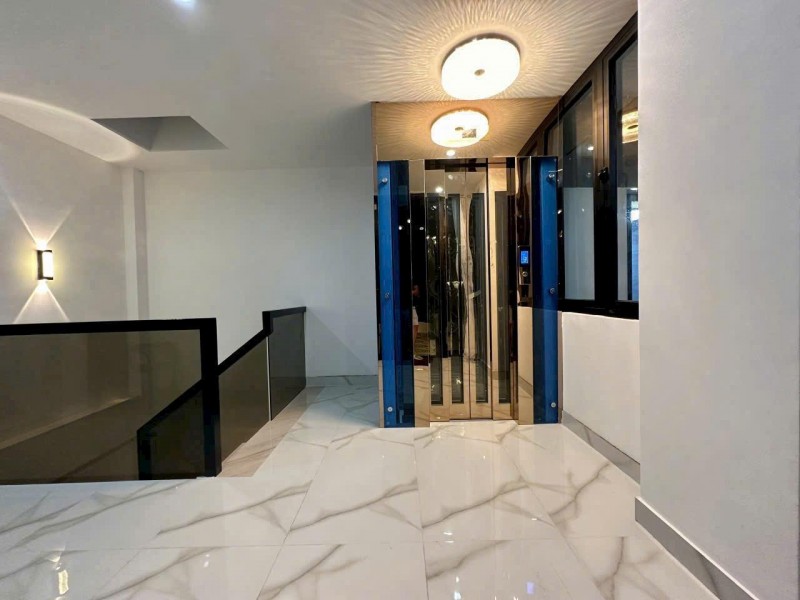 NHÀ CÓ THANG MÁY, HUỲNH TẤN PHÁT, NGANG 8.5M, FULL NỘI THẤT