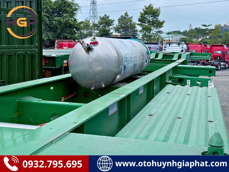 Mooc cổ cò CIMC Dongyue Patec 3 trục 45 feet tải 32.85 tấn mẫu mới 2026