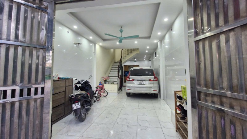 CHÍNH CHỦ CHO THUÊ NHÀ LIỀN KỀ KIẾN HƯNG – HÀ ĐÔNG - 6 PHÒNG NGỦ - Ô TÔ ĐỖ TRONG NHÀ