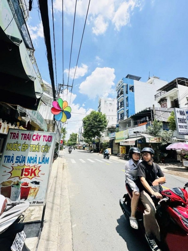 Bán nhà 2 Mặt tiền Phạm Văn Hai -  Cách Mạng Tháng 8, 4,5x16m, 4 T, HĐT 30 tr, 13,95 Tỷ.
