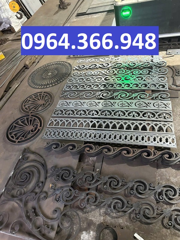 Trang trí mái hiên bằng diềm CNC theo yêu cầu