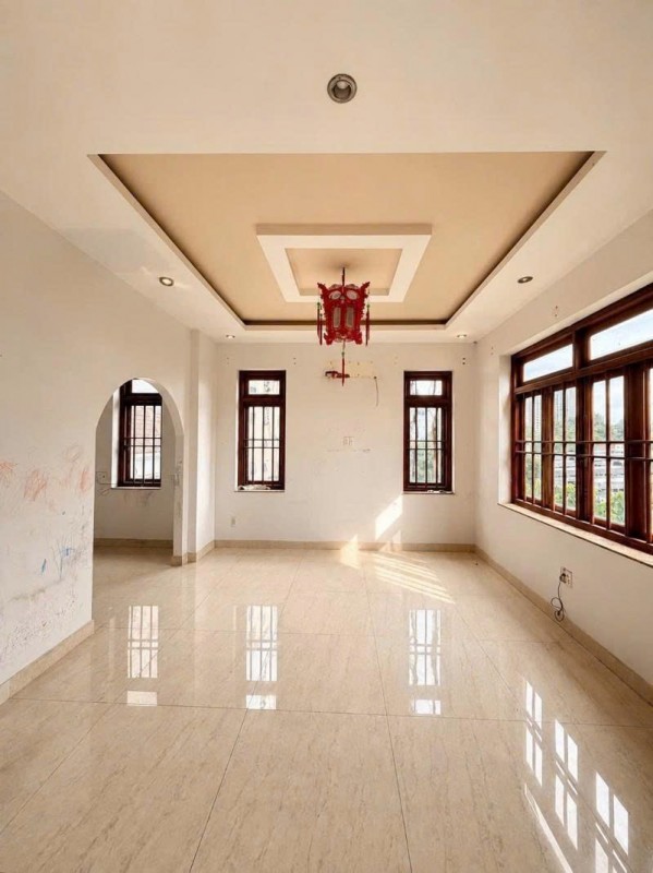 Bán nhà Biệt thự - Mặt tiền Sông Nhuệ - gần Trường Sơn, 18,5x20m, 3 Tầng, 1 chủ, 64 Tỷ.