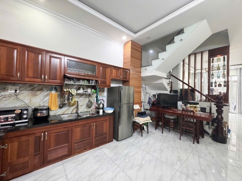 Bán nhà 3 tầng, 72m2, đường số 26, Hiệp Bình Chánh, Thủ Đức, TP HCM. Giá 8.78 tỷ.