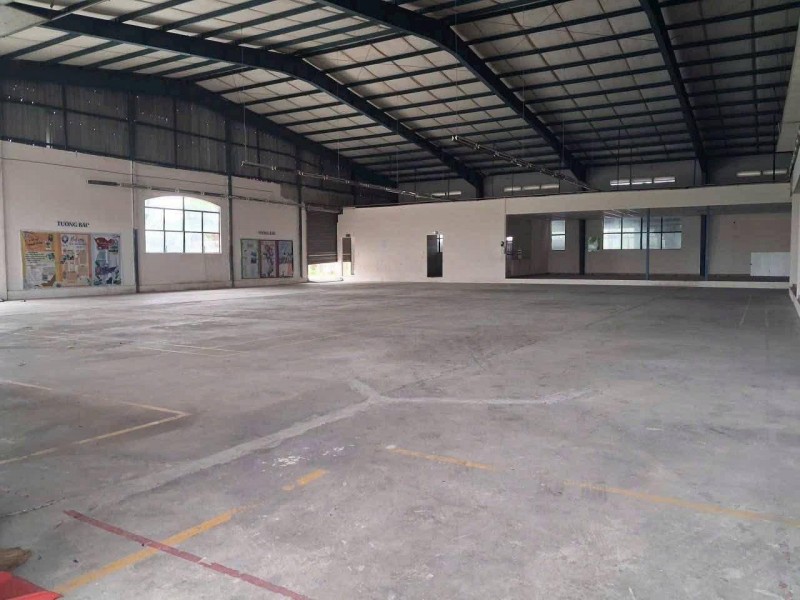 TÔI CẦN CHO THUÊ NHÀ - 5000 M2 MT NGUYỄN VĂN QUÁ. (GIÁ THUÊ 400 Triệu/ Tháng).