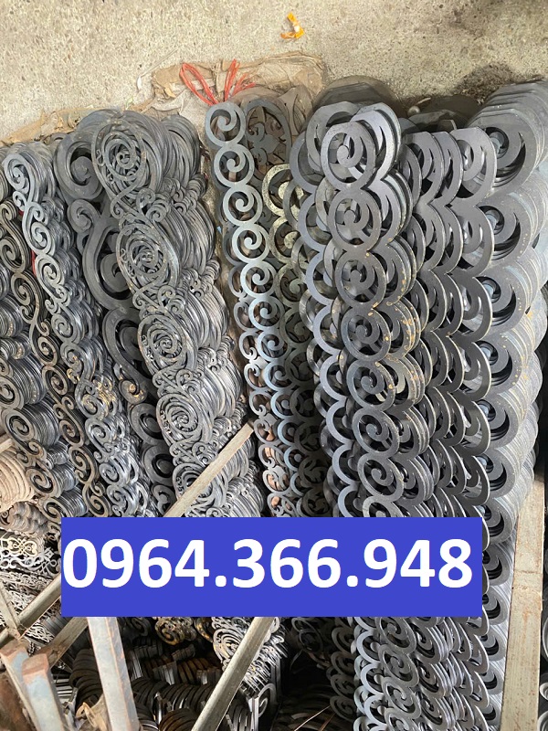 Mái kính thêm nổi bật với những mẫu diềm CNC hoa văn đẹp