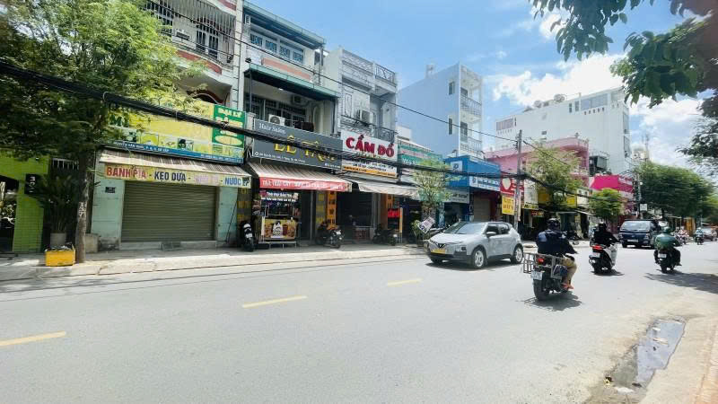 Bán nhà Mặt tiền Nguyễn Văn Khối ( Cây Trâm cũ) - 4,2x10m, 3 Tầng, HĐT 20 triêu, chỉ 7,8 Tỷ.