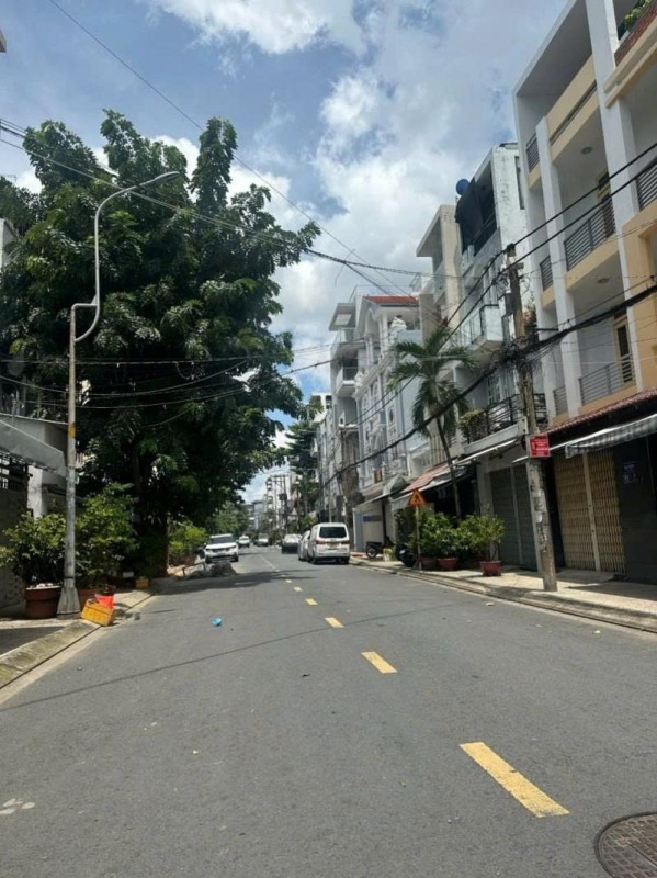 Bán nhà Mặt tiền Lê Niệm - giao Văn Cao, 500 Chợ Tân Hương, 4,5x18m, 2 Tầng, 11,5 Tỷ.