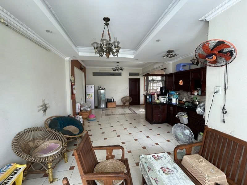 Bán nhà Mặt tiền Hẻm Nguyễn Văn Trỗi - Hoàng Văn Thụ, 20x11,5m, 5 tầng - 6 PN, 35 Tỷ