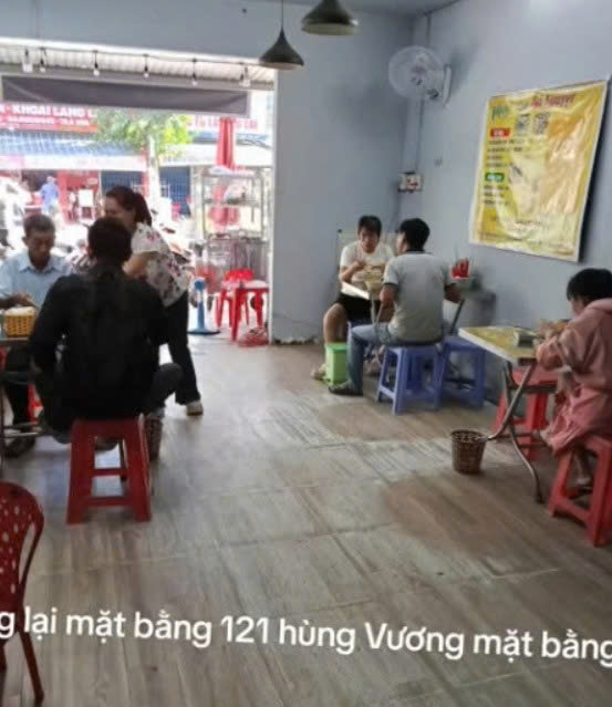 DO NHÀ CÓ VIỆC GẤP MÌNH KHÔNG QUÁN XUYẾN ĐƯỢC NÊN CẦN SANG LẠI QUÁN CƠM TẠI HỒ CHÍ