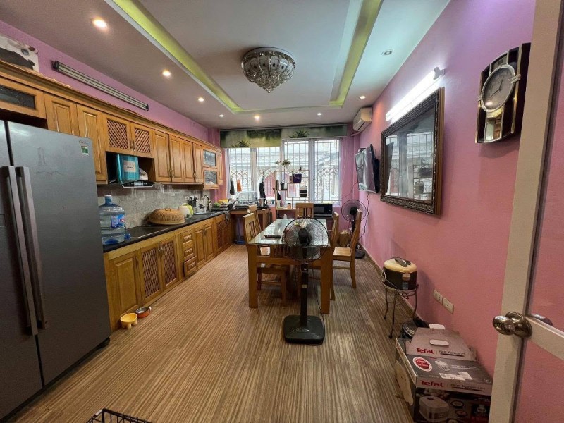 Hạ chào 4 tỉ! Nhà mặt phố Nguyễn Đình Chiểu, 59m2, 6 tầng thang máy cực đẹp, 47,8 tỷ, KD đỉnh