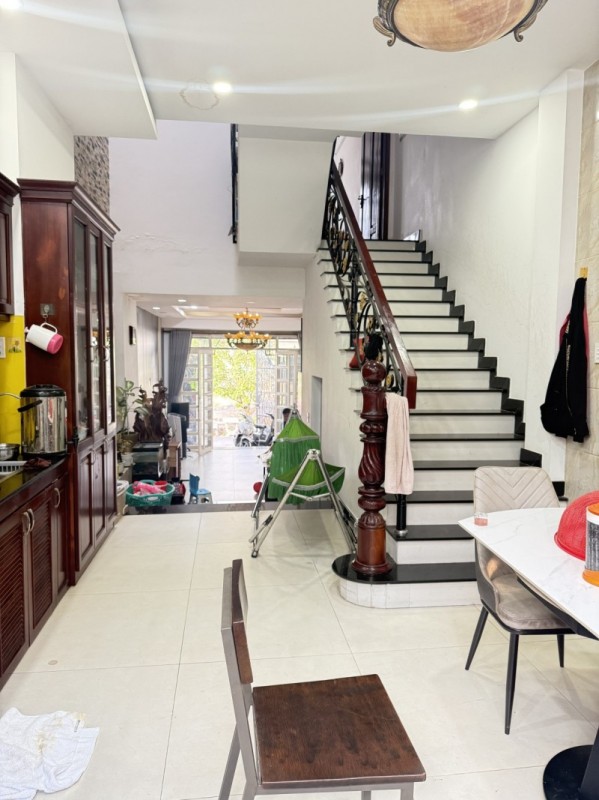 Bán nhà 4 tầng 75m2, đường Ngô Chí Quốc, Tam Bình, Thủ Đức, TP HCM, sổ hồng riêng, giá 6,96  tỷ.