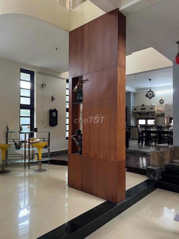 HOT HOT – CẦN BÁN GẤP BIỆT THỰ ĐẸP – 84/34 Khu phố 2, Đường 30/4, P. Phú Hòa, TP. Thủ Dầu Một, T.