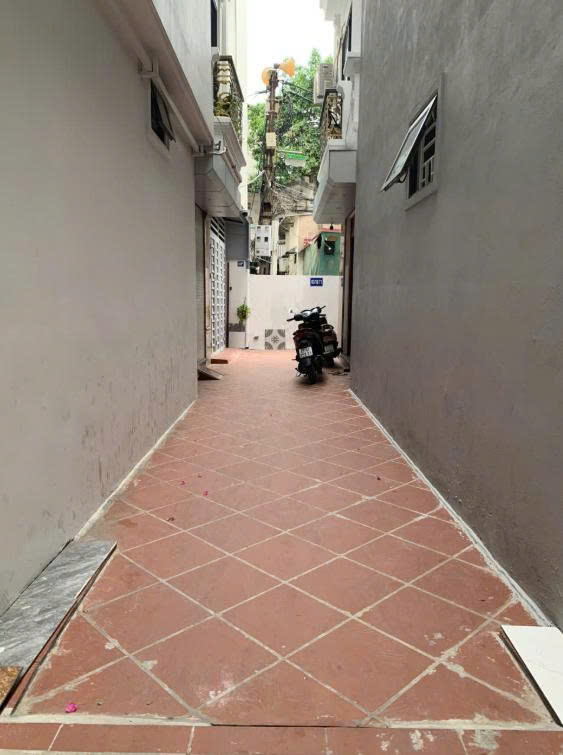 Cần cho thuê căn phòng tại địa chỉ số 10/97 ngõ 105 phố Bạch Mai, phường Bạch Mai, tp Hà Nội.