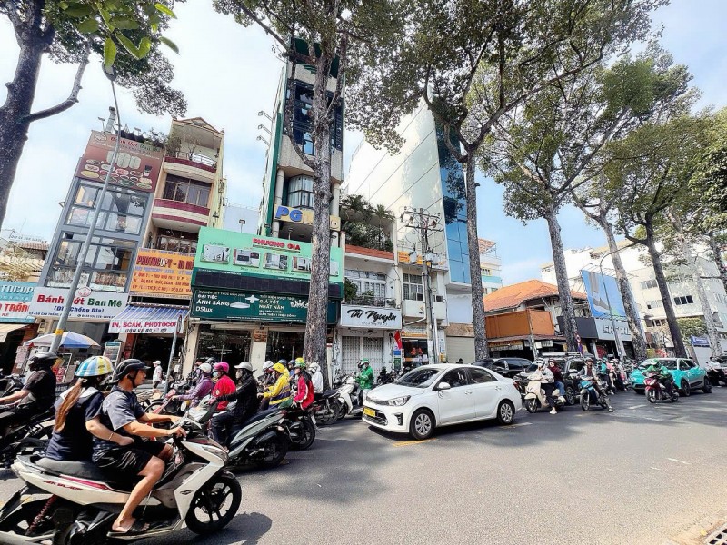 CHỦ GẤP BÁN NHÀ 5 TẦNG MẶT TIỀN KD Đ.CAO THẮNG, QUẬN 3 - CHỈ 29,5T - NGAY GÓC NGUYỄN ĐÌNH CHIỂU- VỊ