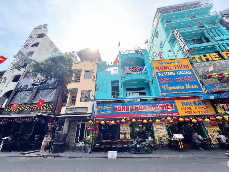 BÁN NHÀ MẶT TIỀN BÙI VIỆN, QUẬN 1 - NGANG LỚN 5M*12M VUÔNG ĐẸP FULL THỔ - HDT ĐỀU 100TR/TH - GẶP