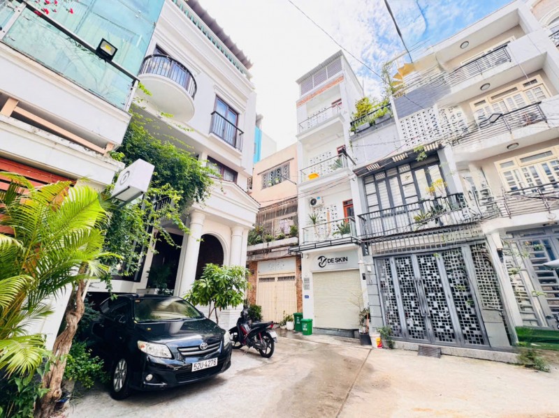 QUẬN 1: CHÍNH CHỦ 0938676685 BÁN NHÀ 3 TẦNG MẶT TIỀN XE HƠI NGỦ TRONG NHÀ Đ.NGUYỄN BỈNH KHIÊM,