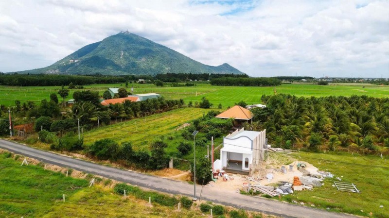 NHÀ MỚI 100% – ĐẸP SANG HIỆN ĐẠI – SÁT TRUNG TÂM DƯƠNG MINH CHÂU