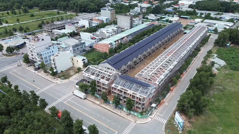 Cần Bán Gấp Shophouse Fiesta Central Bình Dương 2 Mặt Tiền Kinh Doanh 288m2 Giá Đầu Tư Trả Trước