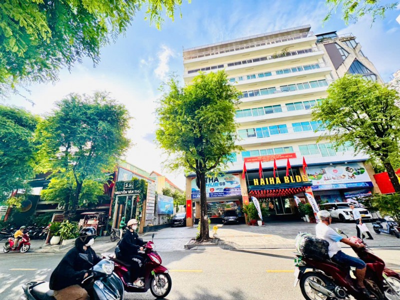 QUẬN 1: CHÍNH CHỦ 0938676685 BÁN TÒA NHÀ VP 8 TẦNG MẶT TIỀN NGUYỄN VĂN THỦ, P.TÂN ĐỊNH- DT KHỦNG