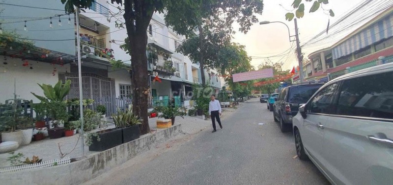 Chính chủ bán chung cư Hiệp Bình Chánh 54m2 tầng trệt, đường 6m, gần Gigamall, ở ngay