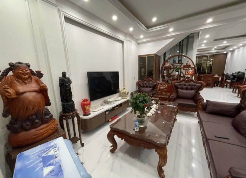 Hiếm đẹp! Bán nhà mặt phố Đồng Cổ, 70m2, 7 tầng thang máy, mặt tiền 4.2m, giá 37.8 tỷ, vỉa hè, KD