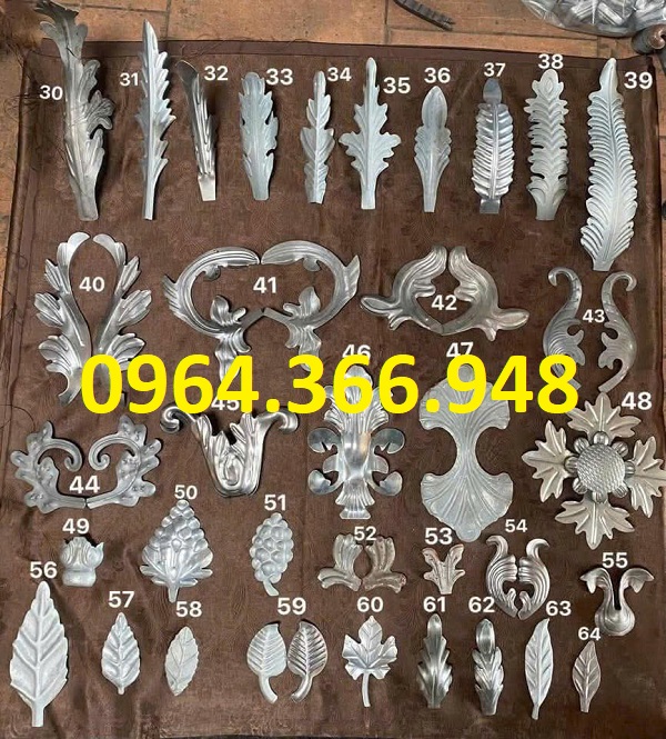Lá cong đôi sắt tôn dập cho cụm hoa lớn