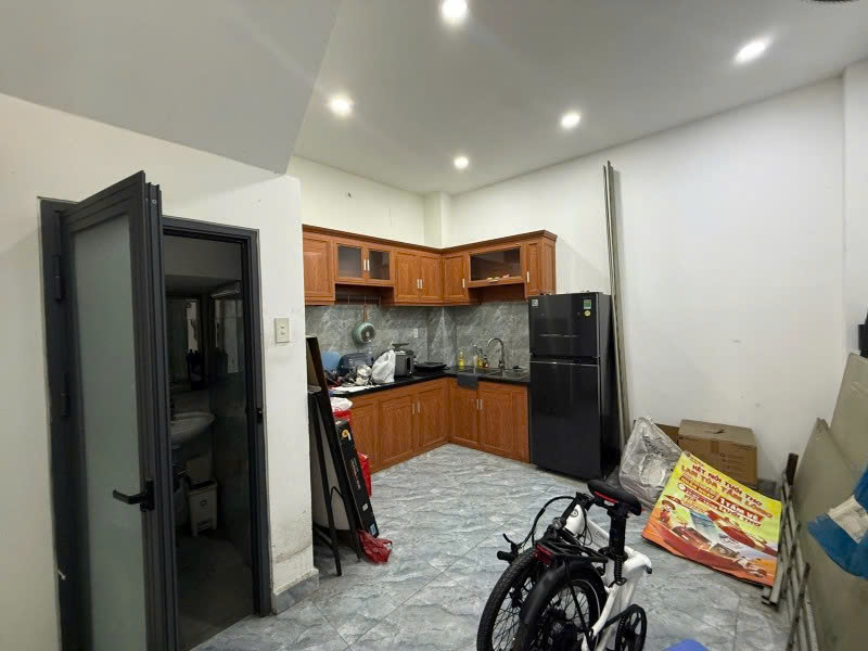 Bán nhà Mặt tiền Nguyễn Văn Khối, gần CV Làng Hoa, 4x15m, 4 T - 4PN, HĐT 23tr, chỉ 11,5 Tỷ