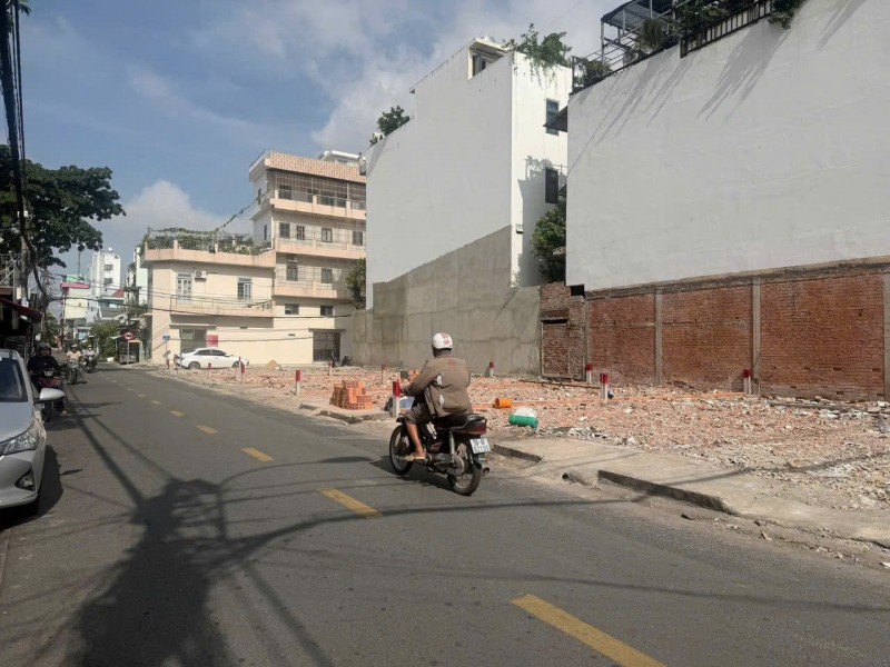 HÀNG ĐẸP Q12 – 2 LÔ LIỀN KỀ, FULL THỔ CƯ – GIÁ CÒN THƯƠNG LƯỢNG!