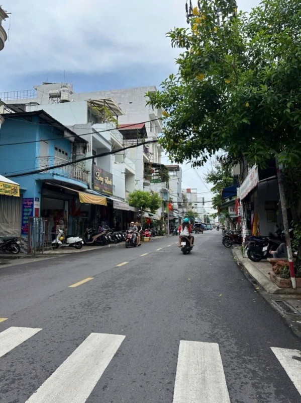 Bán nhà Mặt tiền Lê Văn Phan - giao Vườn lài, Phú Thọ Hòa, 4x23m, 2 Tầng, thuê 35tr, 15,5 Tỷ.
