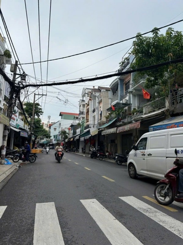 Bán nhà Mặt tiền Lê Văn Phan - giao Vườn lài, Phú Thọ Hòa, 4x23m, 2 Tầng, thuê 35tr, 15,5 Tỷ.
