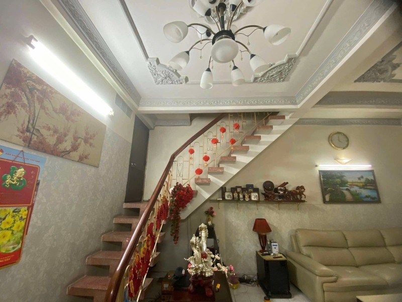 Bán nhà 3 tầng, 110m2, đường Nguyễn Văn Bá, Trường Thọ, Thủ Đức, TP HCM, SHR. Giá 9.48 tỷ.
