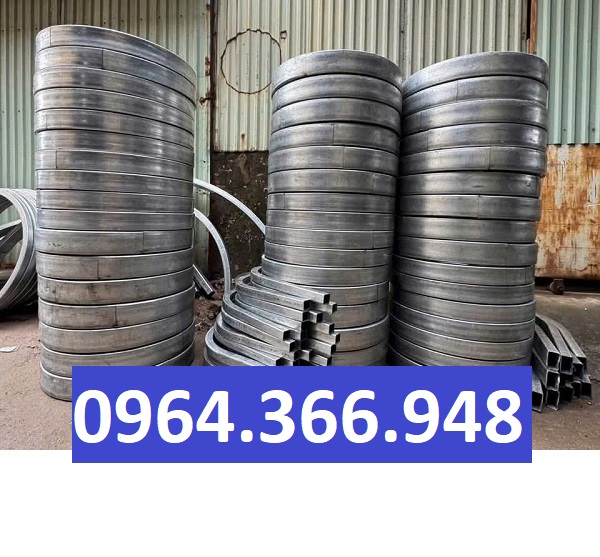 Vòng tròn uốn sắt theo đường kính yêu cầu
