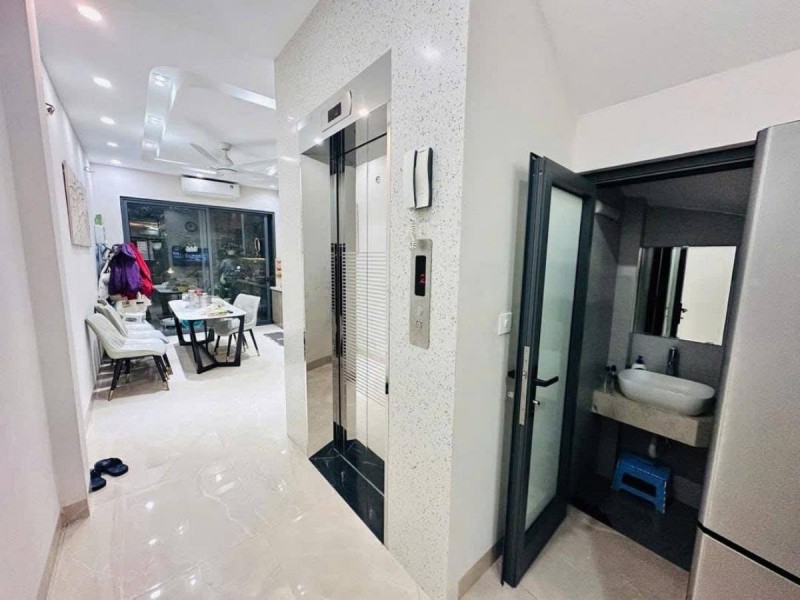 Bán nhà Tạ Quang Bửu, 85m2, 8 tầng thang máy, mặt tiền 7m, 38,5 tỷ, cho thuê 100tr/tháng