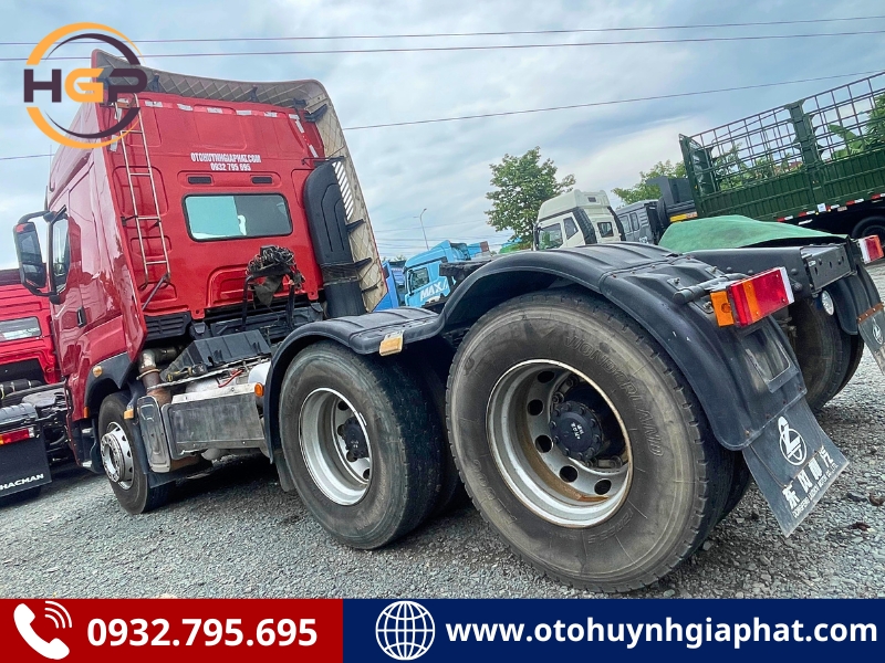 Bán xe đầu kéo Chenglong 385HP đời 2023 siêu lướt