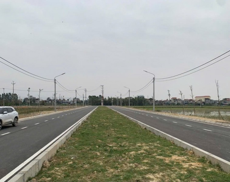 LÔ ĐẤU GIÁ ĐẸP – MẶT ĐƯỜNG ĐÔI 30M – TRUNG TÂM XÃ YÊN KHÁNH, NINH BÌNH