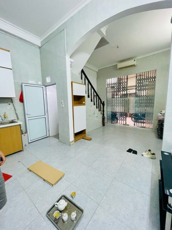Bán nhà Ngõ Gốc Đề - ngõ rộng, nhà đẹp, 28m2, sổ cực đẹp chỉ 5,7 tỷ