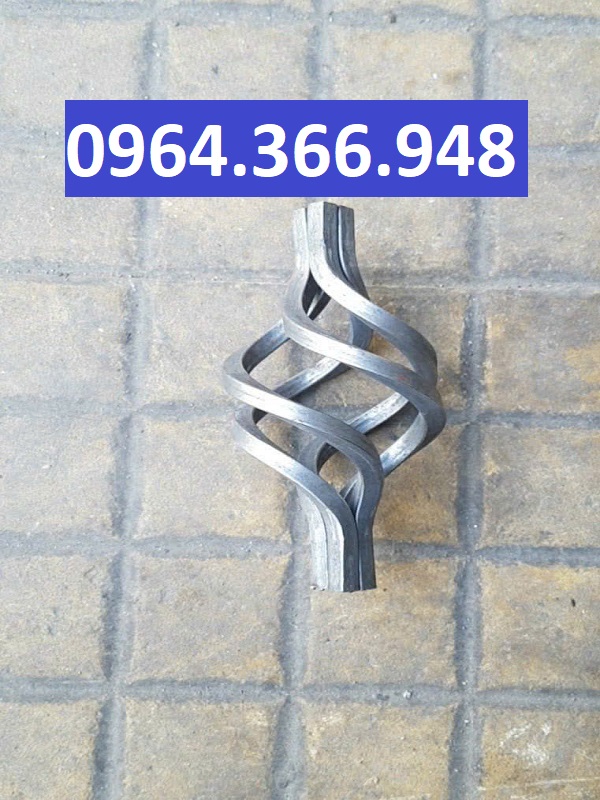 Quả rọ con tiện kết hợp thanh sắt tạo hoa văn đẹp