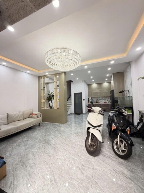 Bán nhà Hẻm 6m Hồng Bàng - gần Minh Phụng, 5,5x9m, 5 T - 4 PN, tặng full nội thất, 11 Tỷ.