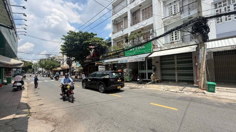 NHÀ MẶT TIỀN ĐƯỜNG LỚN 12M VỈA HÈ 3M - LÊ KHÔI TÂN PHÚ - 3 TẦNG - DTSD 52M2 - GIÁ 5,4 TỶ