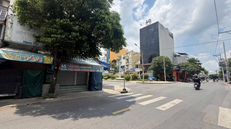 NHÀ MẶT TIỀN ĐƯỜNG LỚN 12M VỈA HÈ 3M - LÊ KHÔI TÂN PHÚ - 3 TẦNG - DTSD 52M2 - GIÁ 5,4 TỶ