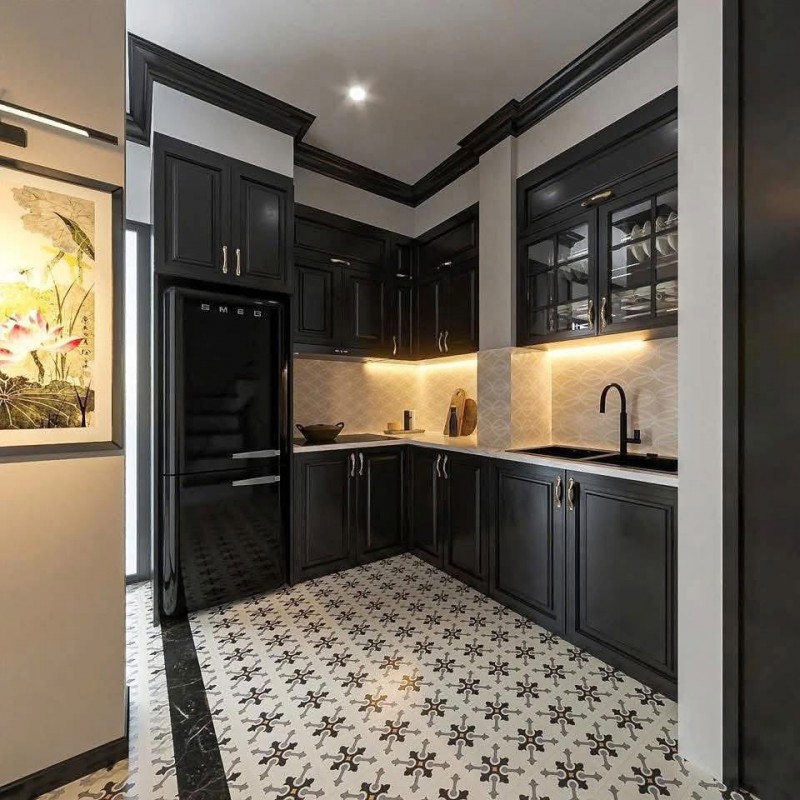 Bán nhà Trần Phú, 130m2, 4 tầng, mặt tiền 6.1m, 68 tỷ, ngõ ô tô vào nhà, kinh doanh