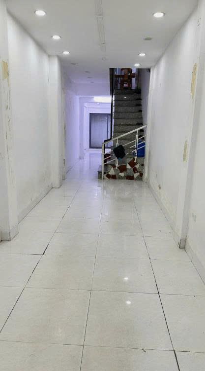 Cc cho thuê Mặt bằng kinh doanh tại 129, phố Mai Hắc Đế, phường Nguyễn Du, quận Hai Bà Trưng, Hà Nội