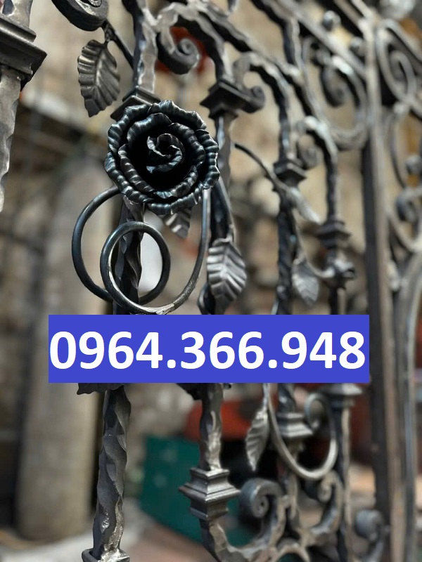 Mua hoa hồng sắt nhập khẩu ở đâu?