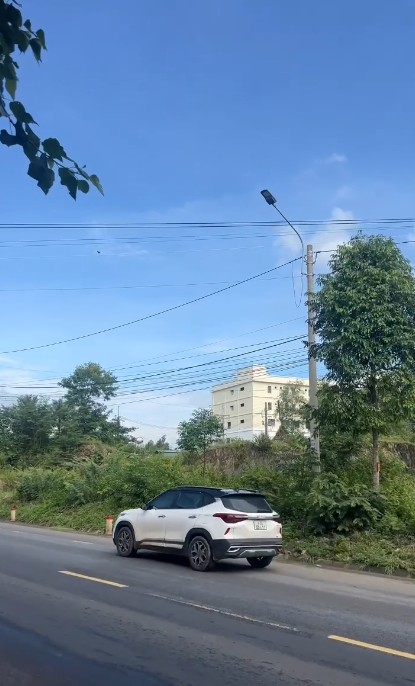 Bán đất đẹp 197m2 mặt tiền Trần Hưng Đạo, Ea TLing - Kinh doanh thuận tiện, giá 2,2 tỷ