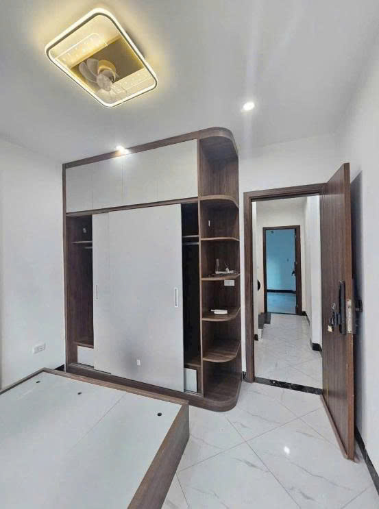 Chính chủ cần bán gấp nhà 4 tầng mới đẹp - ô tô tránh - Phụng Châu, Chương Mỹ